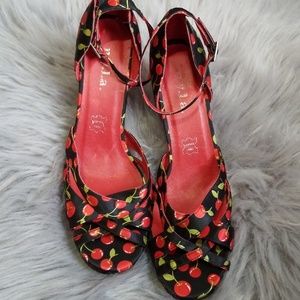 $⬇️ N.Y.L.A. Heels